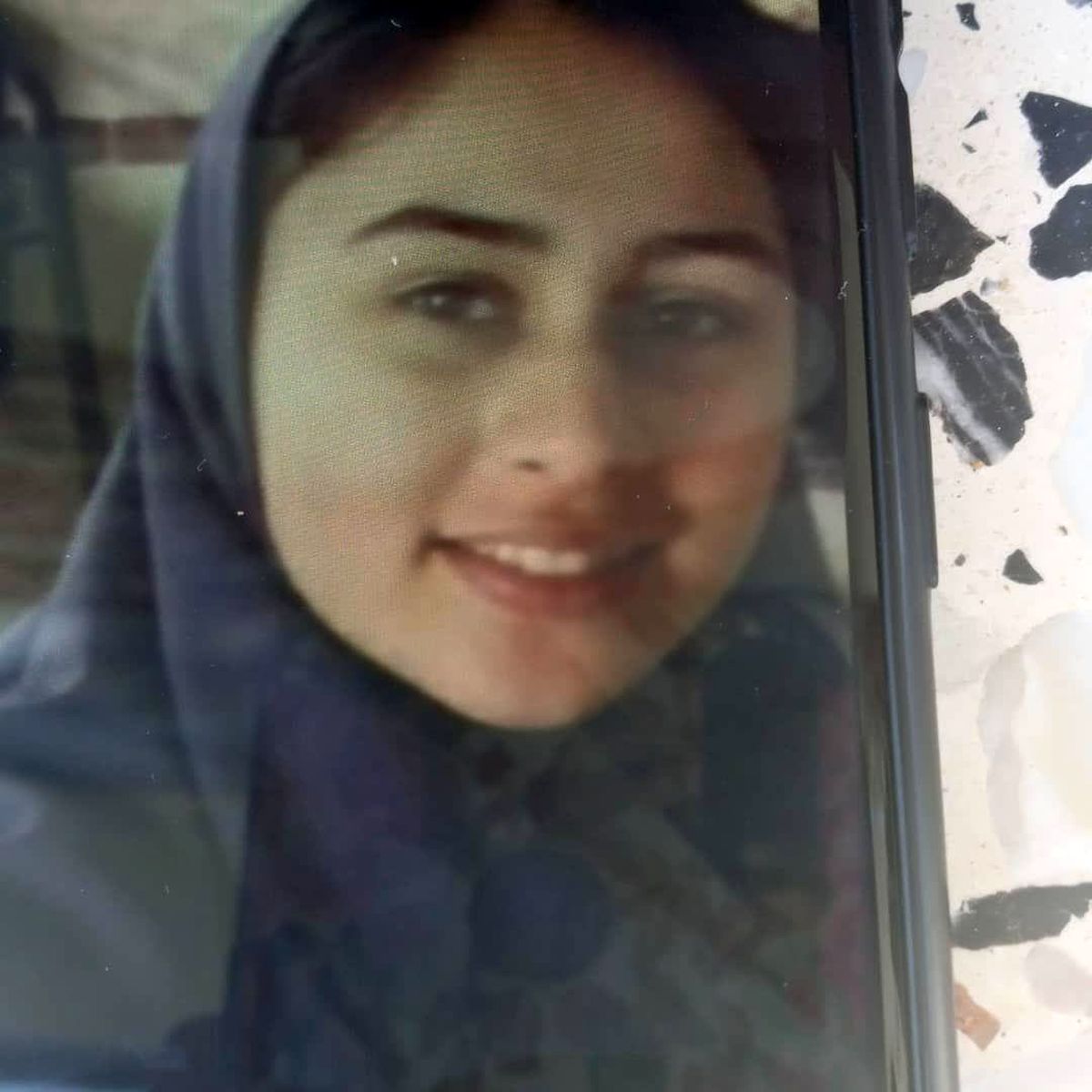 به تو چیزی می‌گویم اما هرگز به پدرم نگو!