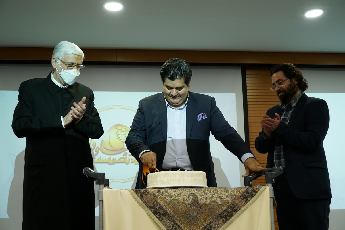 سرود سازمانی بانک پاسارگاد با عنوان «شکوه جاودانه» رونمایی شد