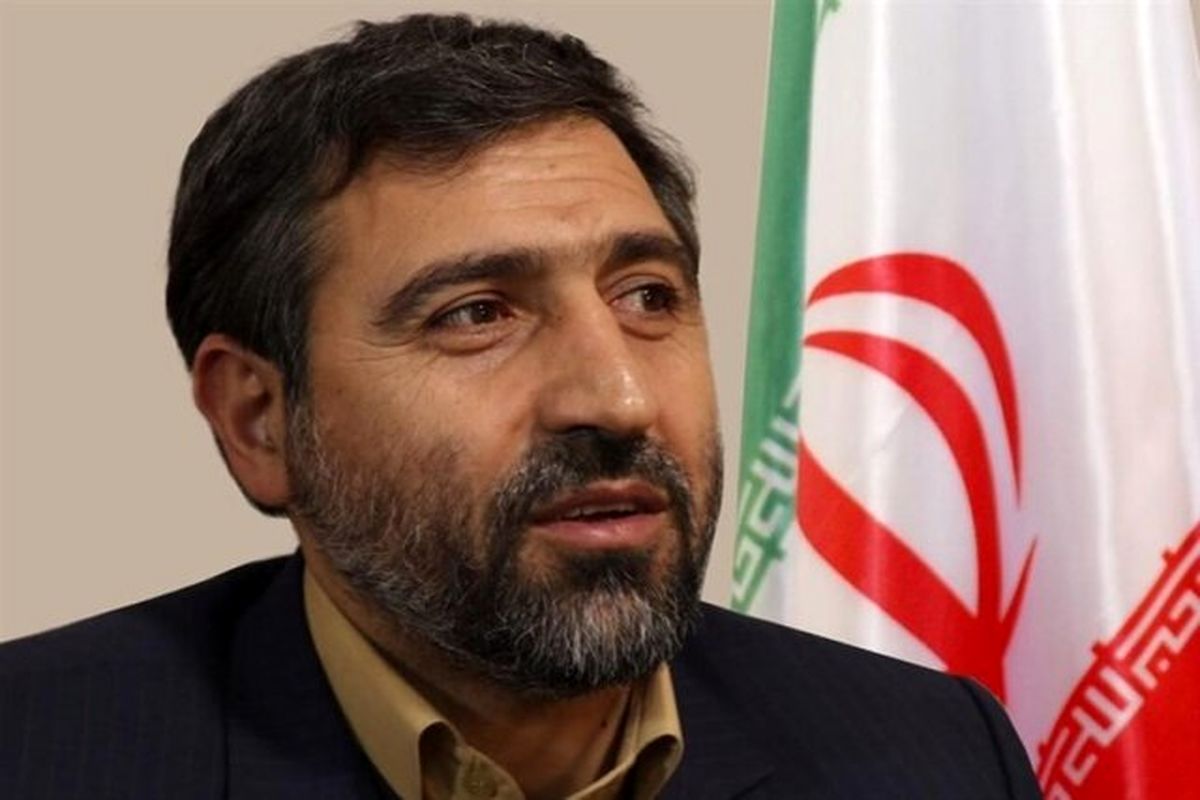 شرط واردات خودروی خارجی صرفا مشوقی برای صادرکنندگان قطعات است