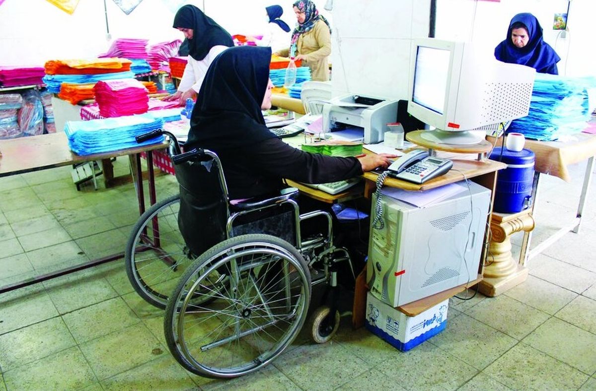 معلولان خواهان حداقل دستمزد قانونی