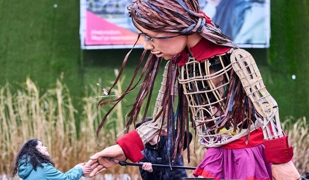 دخترکی که ۸ هزار کیلومتر سفر کرد تا کودکان پناهجو فراموش نشوند