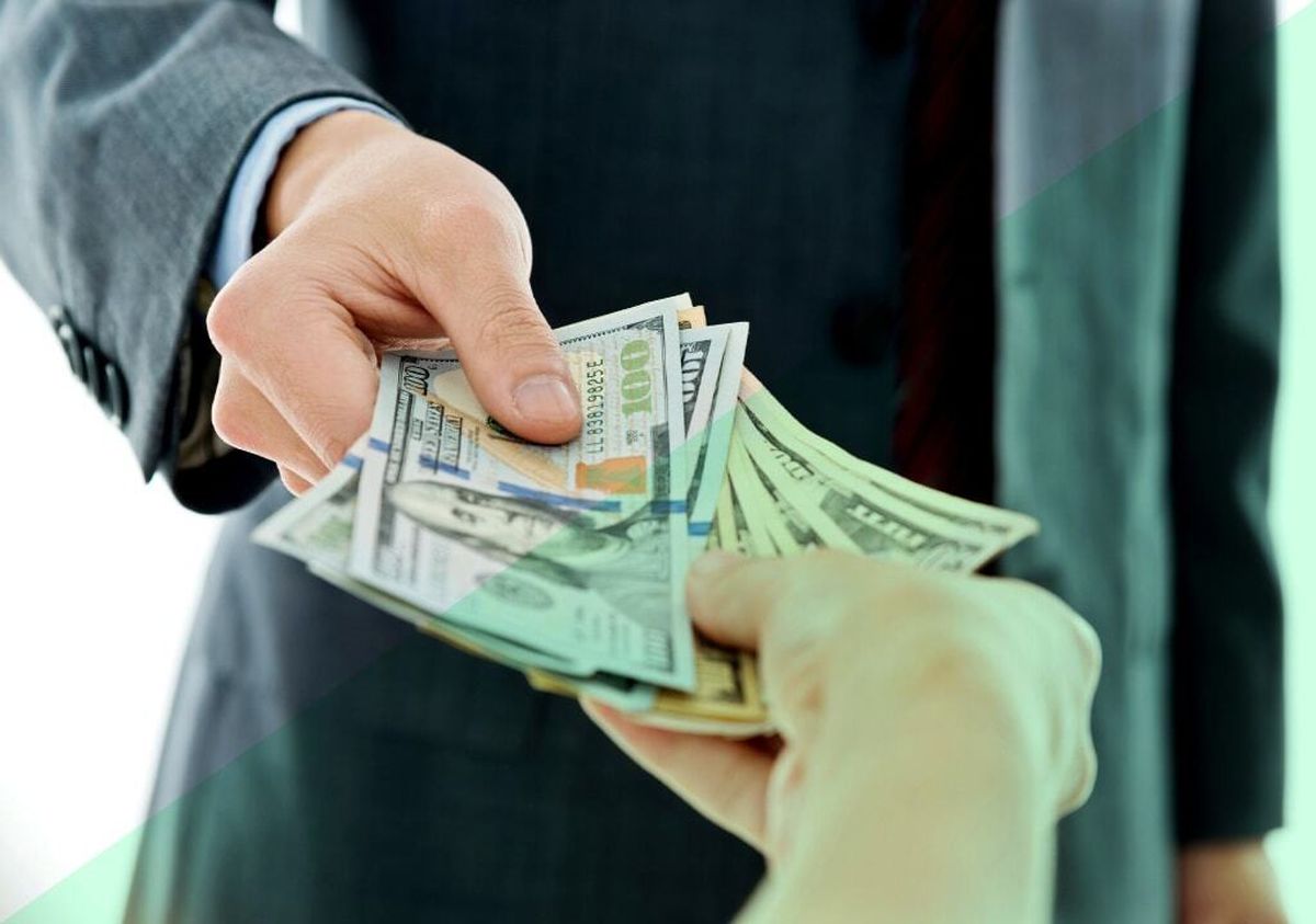 بانک مرکزی: دلار ۲۸۵۰۰ تومانی برای دارو و تجهیزات و پزشکی و کالای اساسی حذف نشده