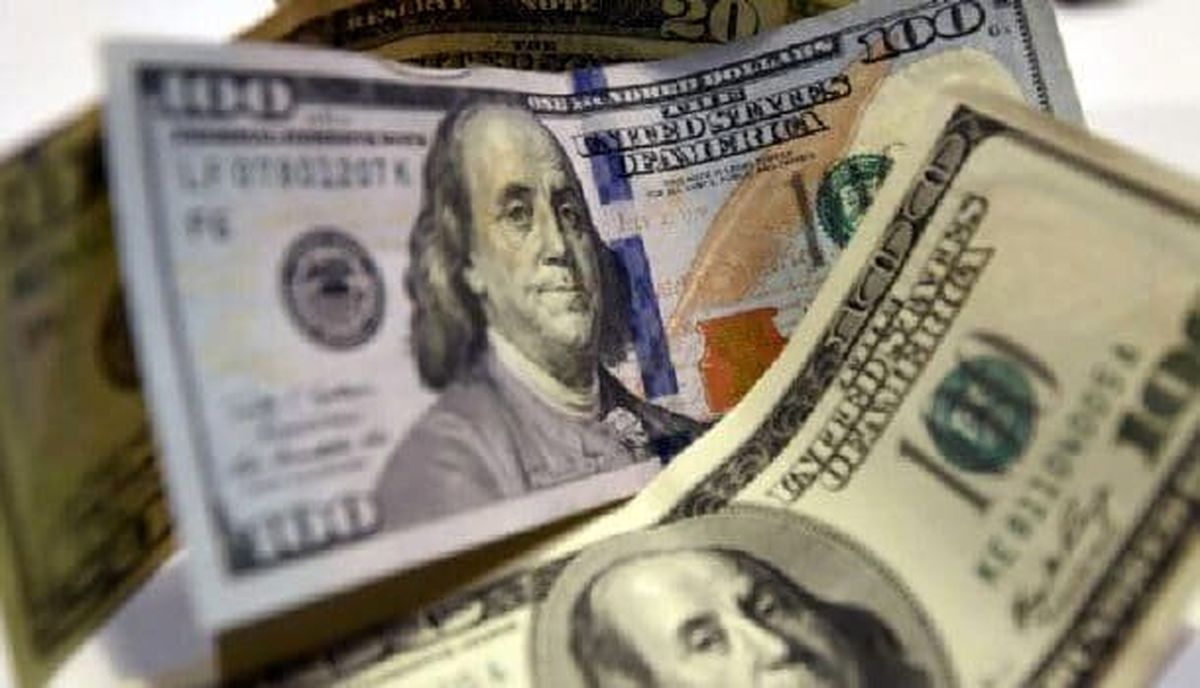 کاهش قیمت ارز در مرکز مبادله در آخرین جمعه سال