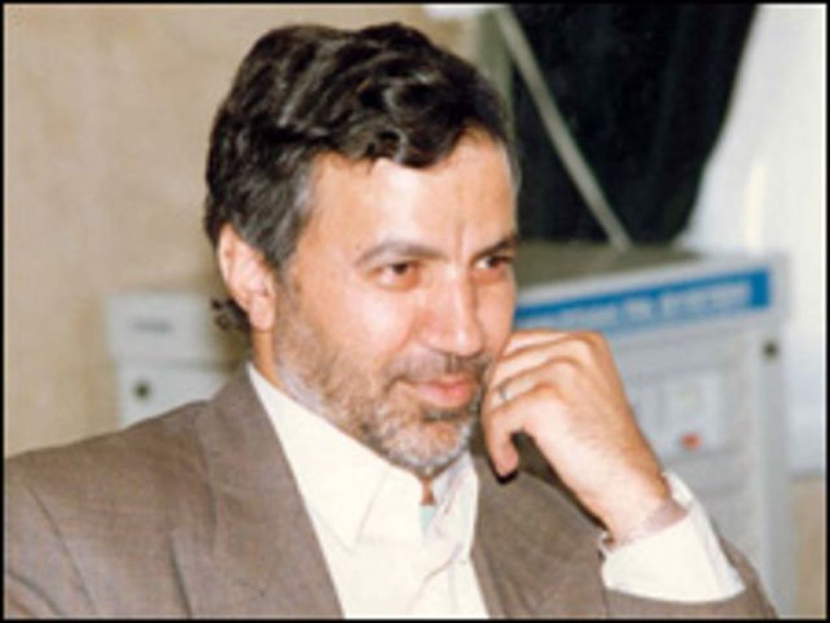 سنگ‌بنای کجی که مهاجرانی گذاشت
