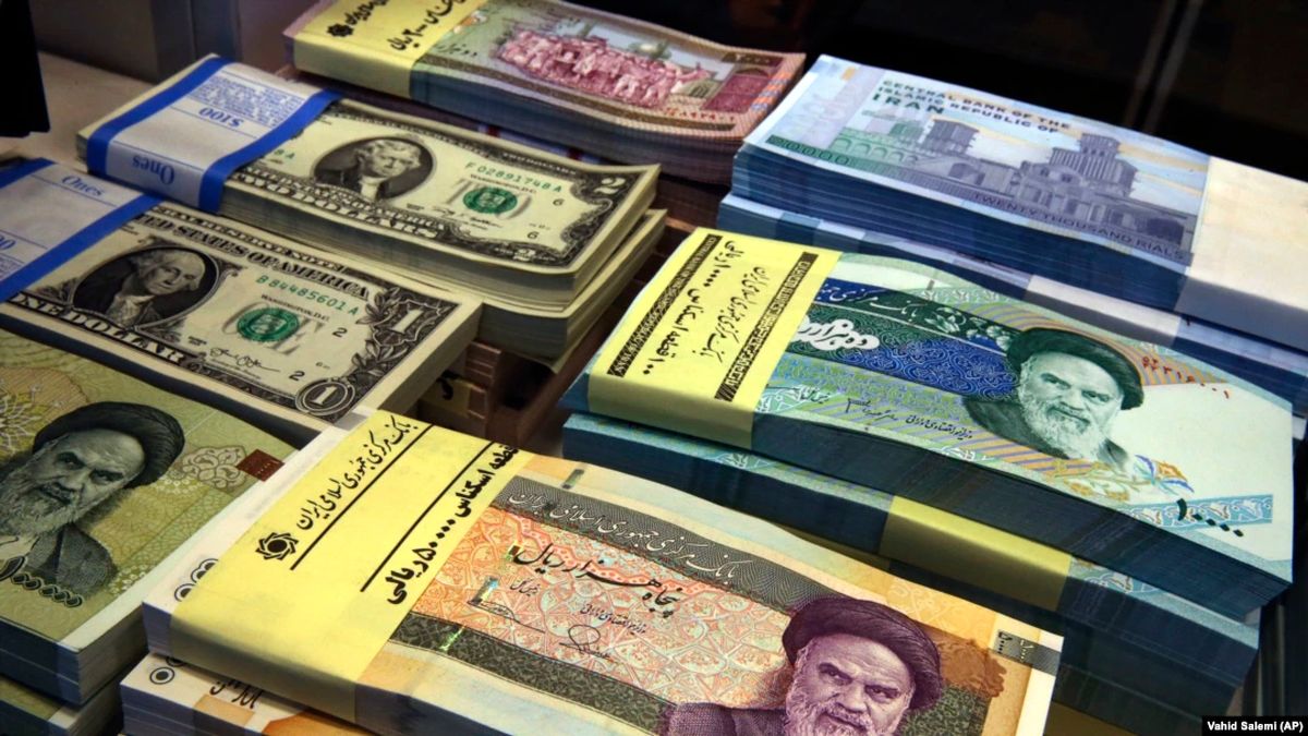 چرا ارزش پول یک کشور سقوط می‌کند؟