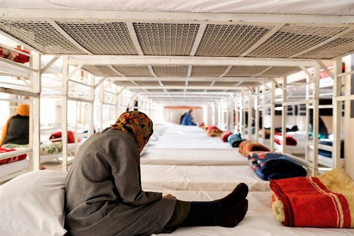 دیشب ۹۰ زن بی‌سرپناه در خیابان‌ها خوابیدند!