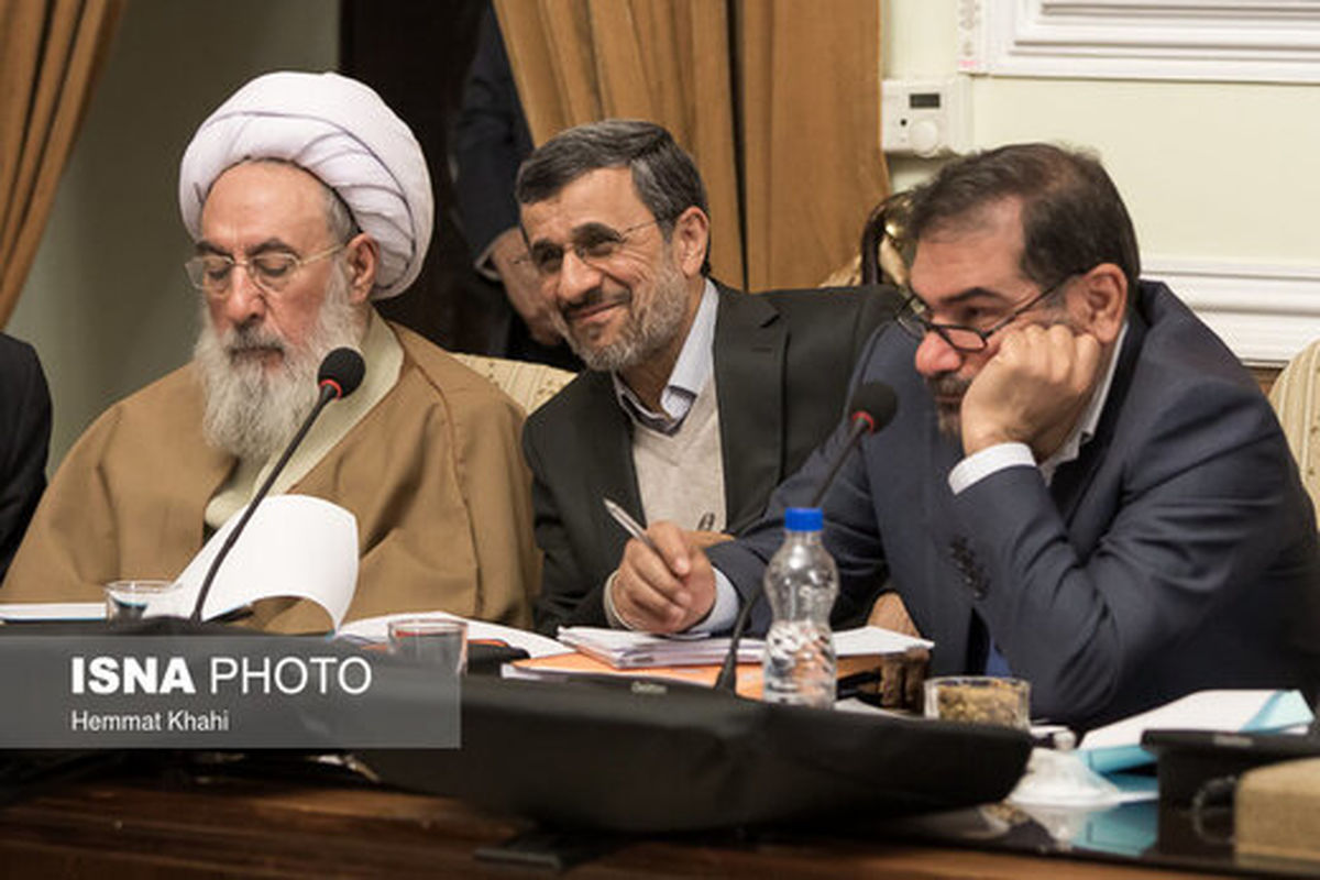 احمدی نژاد ابقا شد