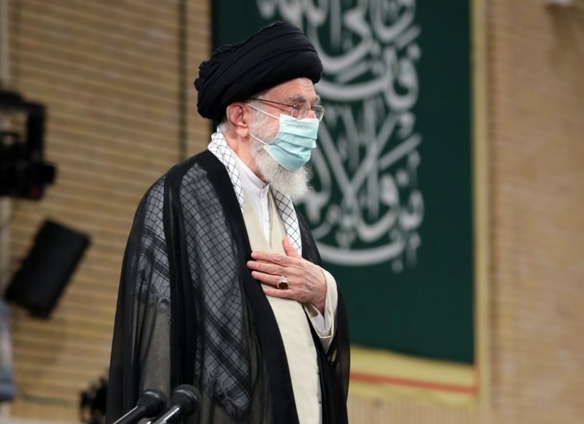 رهبر معظم انقلاب صبح امروز: دانشگاه جلوی سلطه دشمن را می‌گیرد