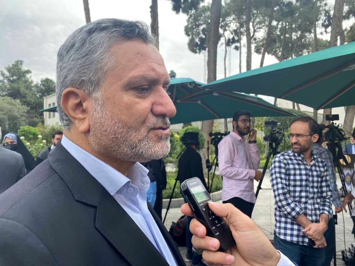 صولت مرتضوی: بدهی ٢ هزار میلیاردی داروخانه‌ها پرداخت شد