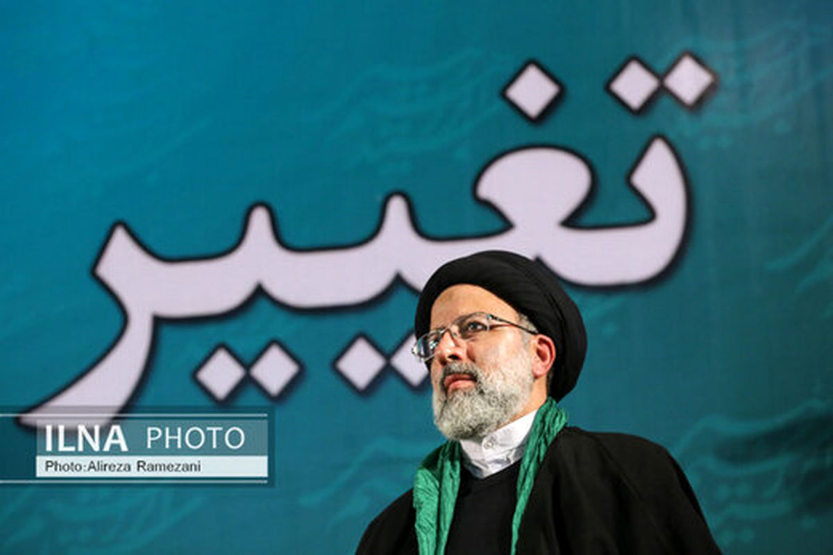 مشاور آیت الله هاشمی رفسنجانی: آقای رئیسی استعفا دهید، از پس این ابربحران بر نمی‌آیید