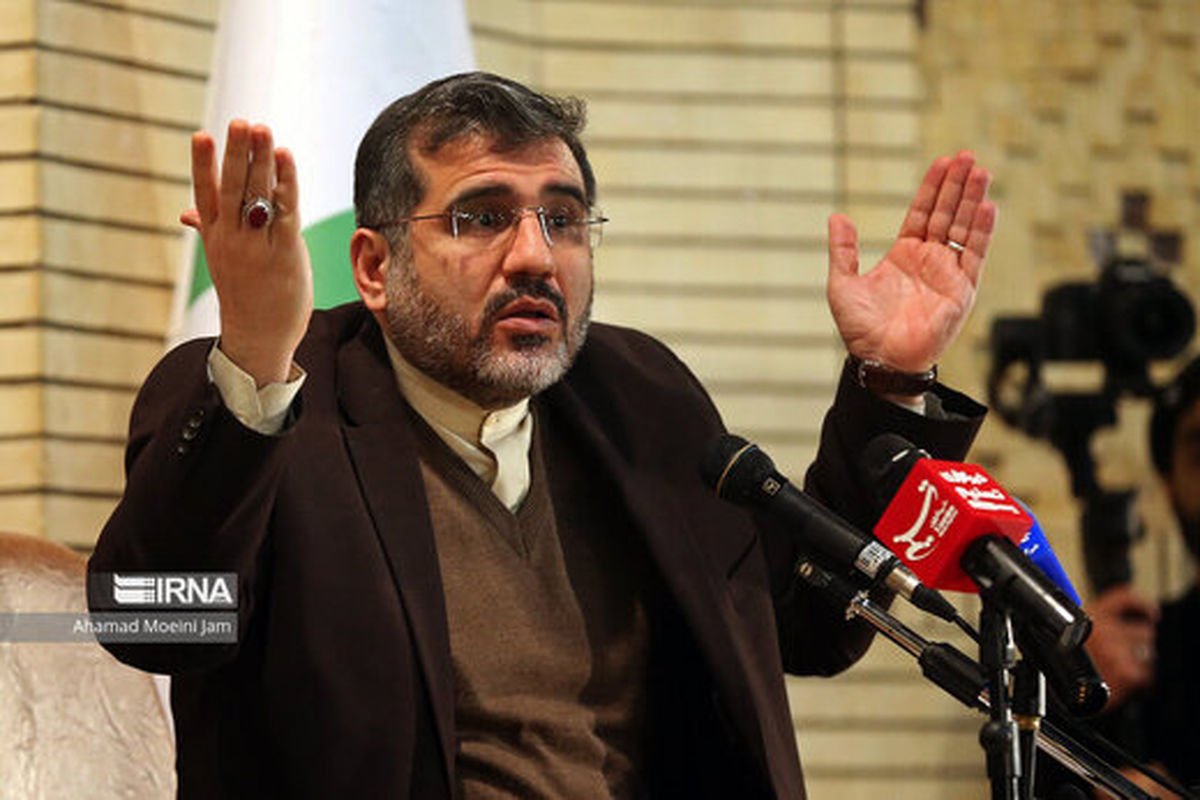 وزیر ارشاد: برخی هنرمندانی که الان علیه نظام صحبت می‌کنند، از عفوشدگان ۹۸ هستند