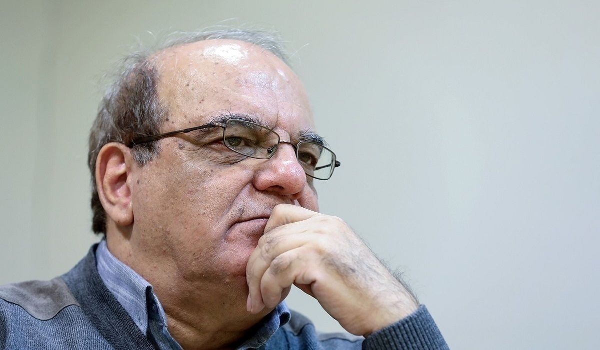 عباس عبدی: تقلیل دادن فساد به مساله اخلاقی و قضایی فساد را نهادینه کرده است