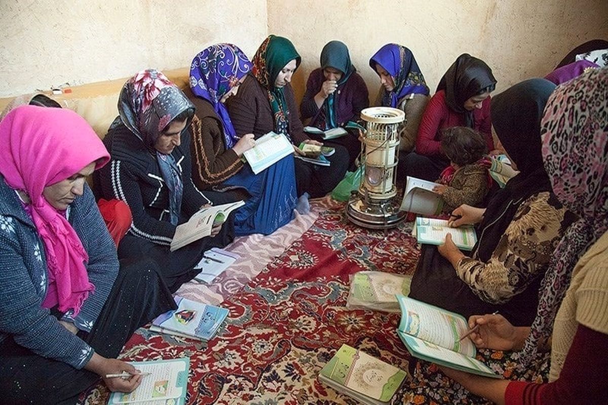 ۱۰ درصد جامعه بی‌سواد مطلق است | بیش از ۳ میلیون بازمانده از تحصیل در آمارهای غیررسمی