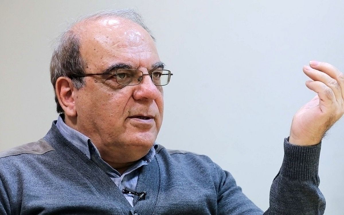 درخواست عباس عبدی از مقام معظم رهبری برای حذف مجازات شلاق