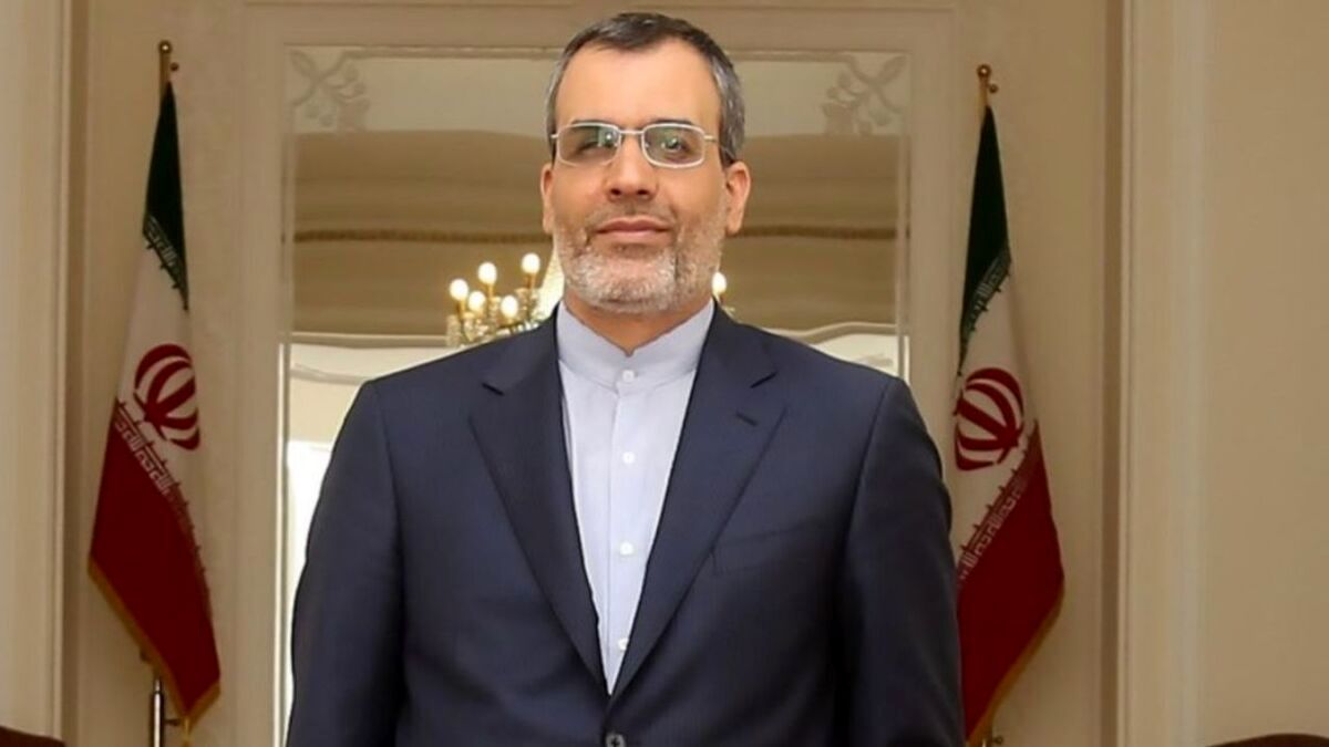 ماجرای استعفای ظریف بعد از سفر بشار اسد به ایران؛ حاج قاسم گفت ما به دفتر ریاست جمهوری گفته بودیم