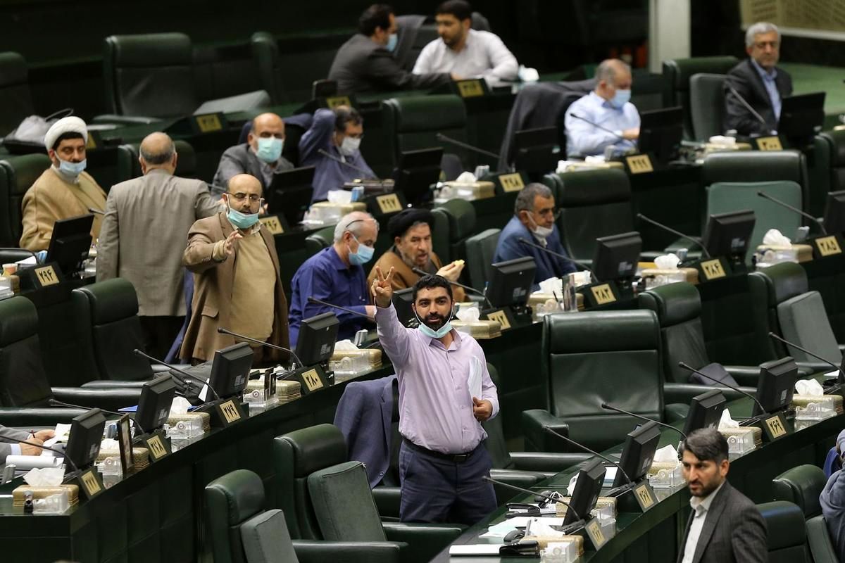 «خرج که از کیسه مهمان بود، حاتم طاعی شدن آسان بود»؛ حکایت مجلس درمورد فرزندآوری و قبض آب!