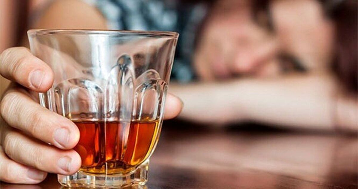 دادگستری: یکی از متهمان اصلی تولید مشروبات الکیِ مسموم در البرز بازداشت شد