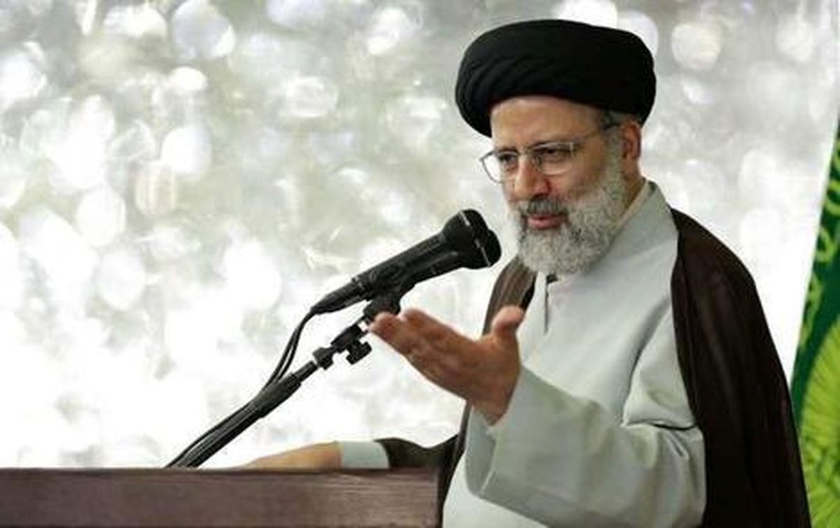 رئیسی: توافق بر سر تهاتر محصولات پتروشیمی با کالا‌های اساسی دستاورد‌ مهم سفر به آفریقا بود