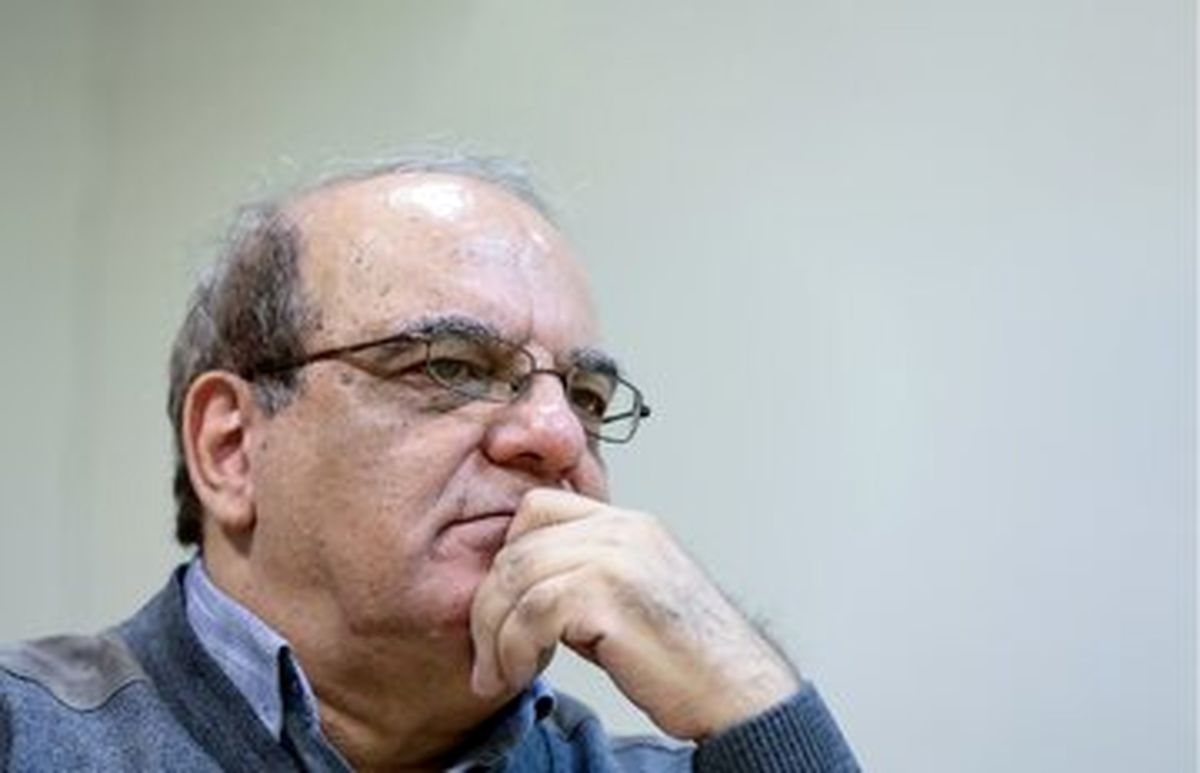 کنایه‌های عباس عبدی به باهنر: گمان می‌کردید، احمدی‌نژاد «مسیح منجی» اصولگرایان است