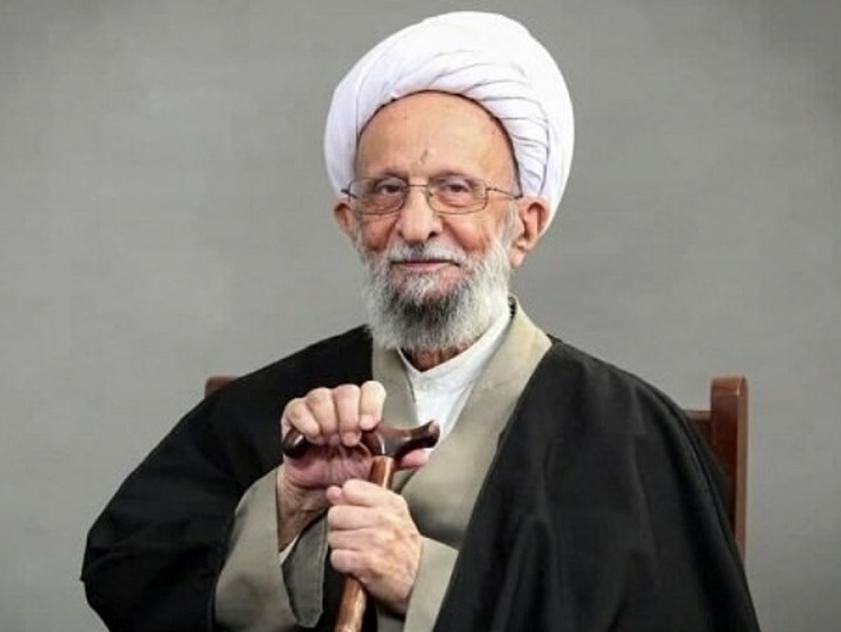 سایت وابسته به دفتر تنظیم و نشر آثار امام: امام هیچگاه حضور بزرگان در جبهه ها را منع نمی کرد