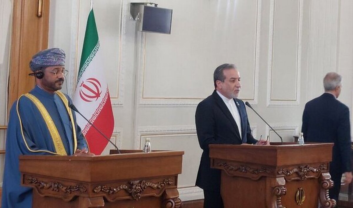 عراقچی: در سفر وزیر خارجه عمان، پیامی از جانب آمریکا رد و بدل نشده | در زمان مقتضی به تبادل پیام با طرف آمریکایی از طریق سفارت سوئیس در تهران ادامه می‌دهیم | بدر البوسعیدی: حامل پیام مکتوب سلطان عمان برای پزشکیان هستم