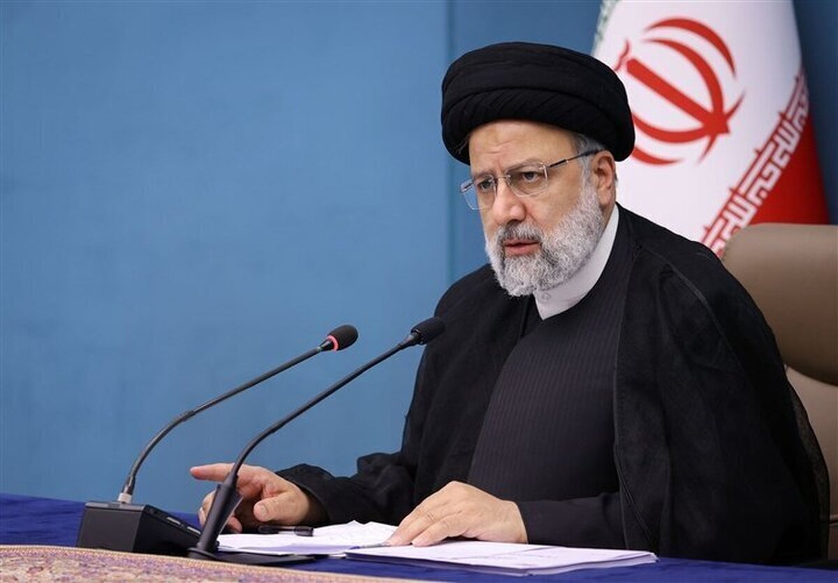 کیهان: با توهین‌کنندگان به شهید رئیسی برخورد شود