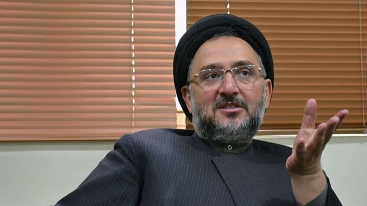 ابطحی: پزشکیان شعارهایش را از یاد نبرده