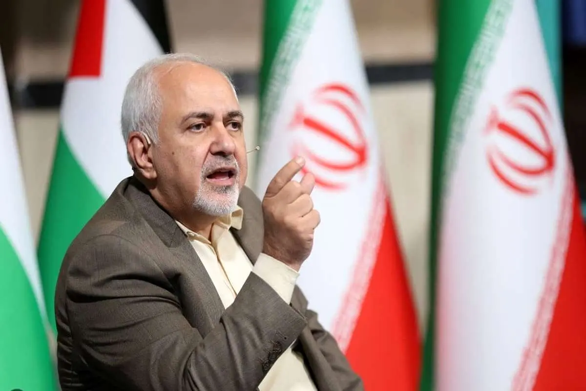 ظریف: دوستان ما در سازمان انرژی اتمی یک سکوی سانتریفیوژ خریده بودند که در آن مواد منفجره کار گذاشته شده بود و کشف شد؛ این از ضرر‌های تحریم‌هاست