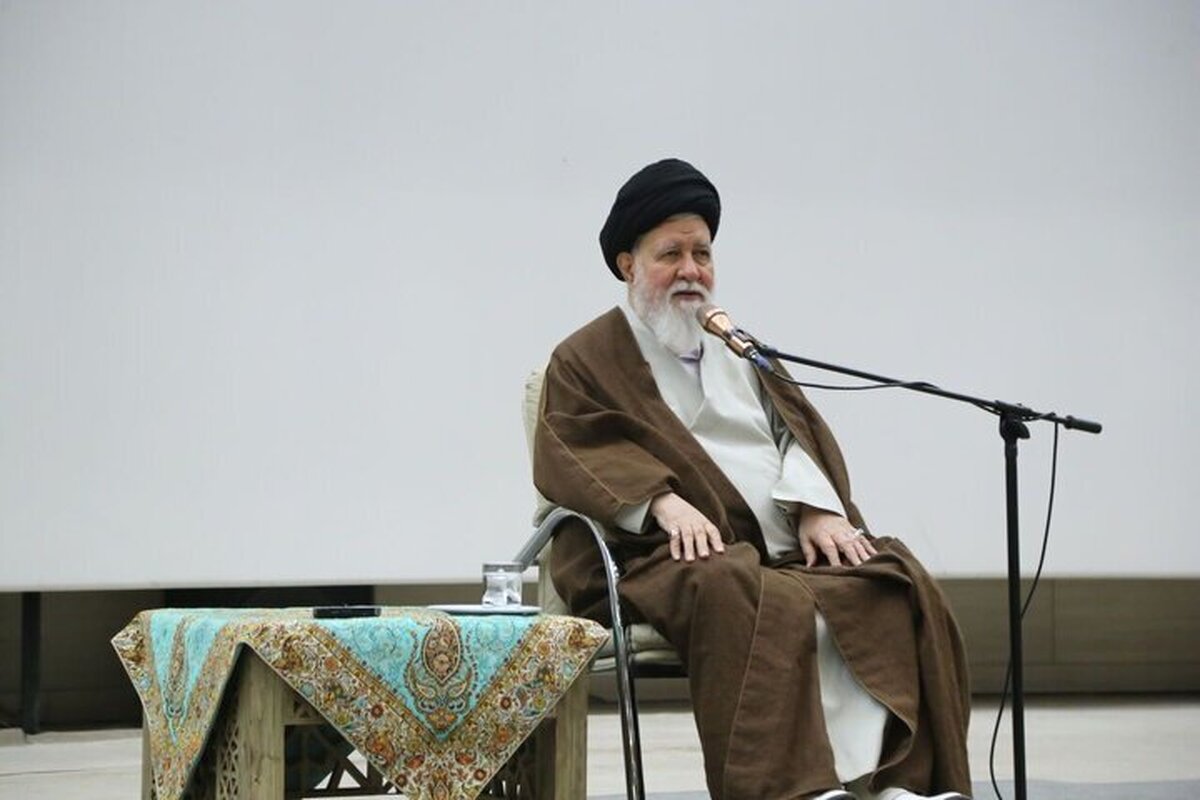 زمان رئیسی سخنی از حجاب به این شکلی که آقایان مطرح کردند، نگفتند | نمی توانیم با خطبه نماز جمعه مردم را بسازیم