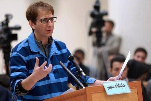 بابک زنجانی در زندان گوشی همراه دارد؟