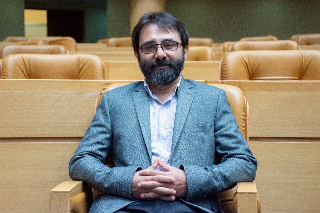 فضا را برای جامعه باز و برای تندروها ببنید!