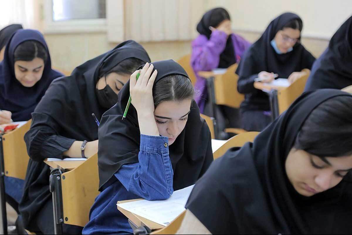 امیدوارم آزمون سراسری «یک بار در سال» برگزار شود