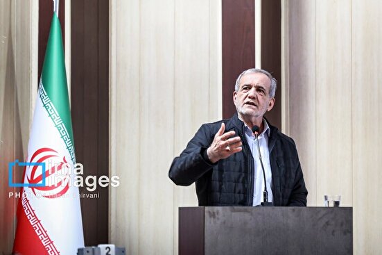 تقدیر روزنامه جمهوری اسلامی از لغو افطاری‌های پزشکیان