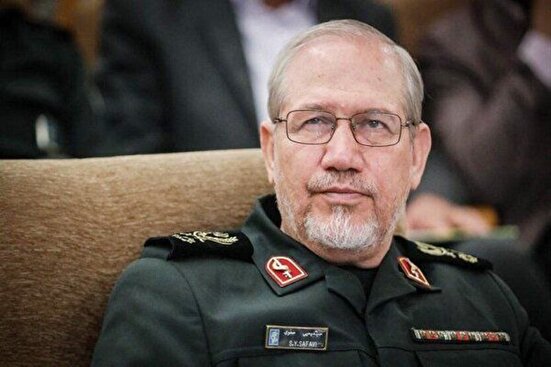 جمعیت در مراسم تشییع سید حسن نصرالله به جنگنده‌های اسرائیلی می‌خندیدند