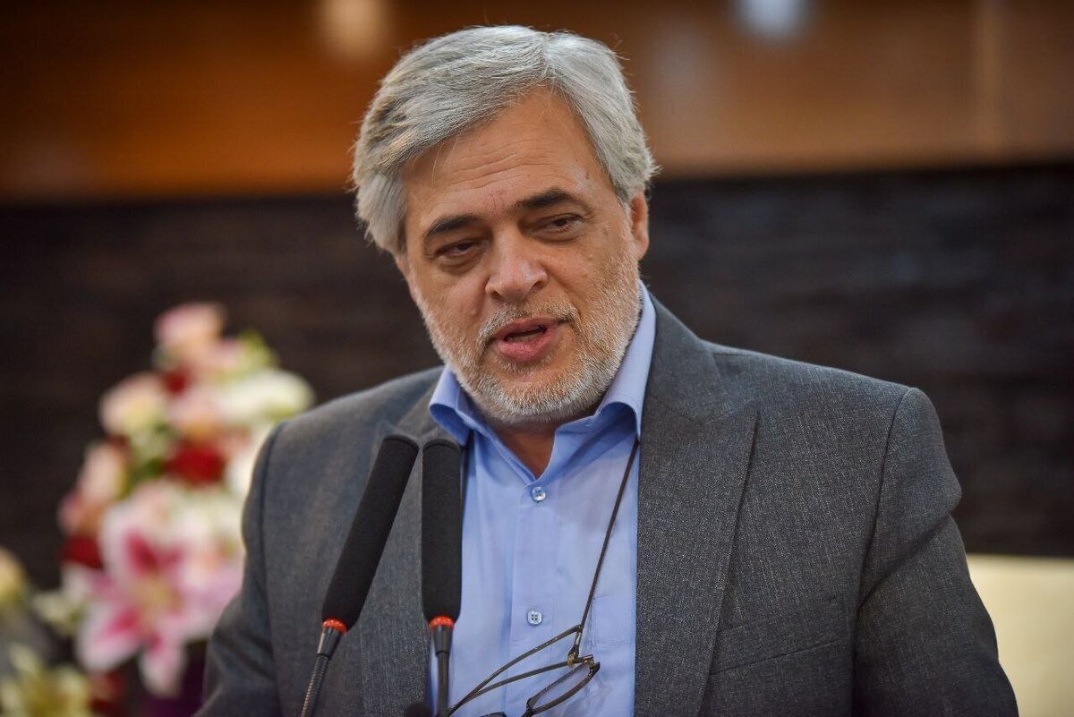 محمد مهاجری:  رهبری در سال‌های دور در مورد آقای روحانی گفته بودند ایشان جزو عقلای کشور است؛ چطور ممکن است آدم عاقل رد صلاحیت شود؟ / شورای نگهبان از خط‌کشی استفاده می‌کند که مردم نمی‌دانند آن خط‌کش چه عملکردی دارد
