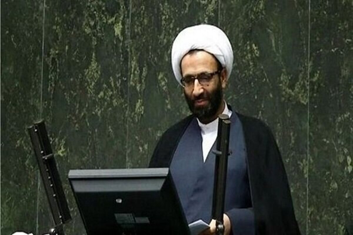 برخی نمایندگان مجلس چندتا خودرو شاسی بلند گرفته‌اند، اما می‌گویند ضد فساد و انقلابی هستیم؛ کدام انقلابی؟