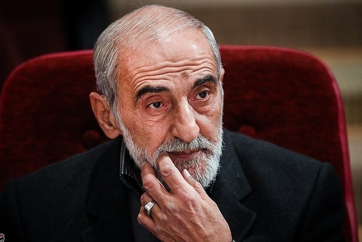 حسین شریعتمداری به توئیت فضائلی درباره گشت ارشاد واکنش نشان داد/ انتظار همه این است که از تلاش نیروی انتظامی قدردانی شود