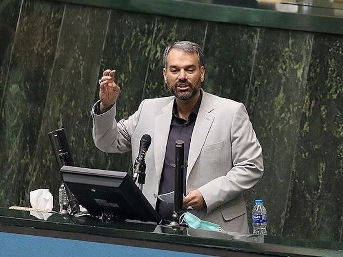 چرا آقای ایکس بخاطرتابعیت فرزندش رد صلاحیت می شود اما در مقابل دیگری سکوت  مطلق می‌کنند ؟ / کسی که می خواهد رئیس مجلس شود باید درباره مسائل مالی اش شفاف سازی کند