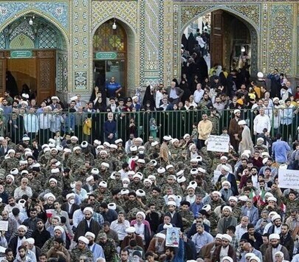 پوشیدن لباس نظامی برای جنگ با که؟ با زنان و دختران این سرزمین؟!