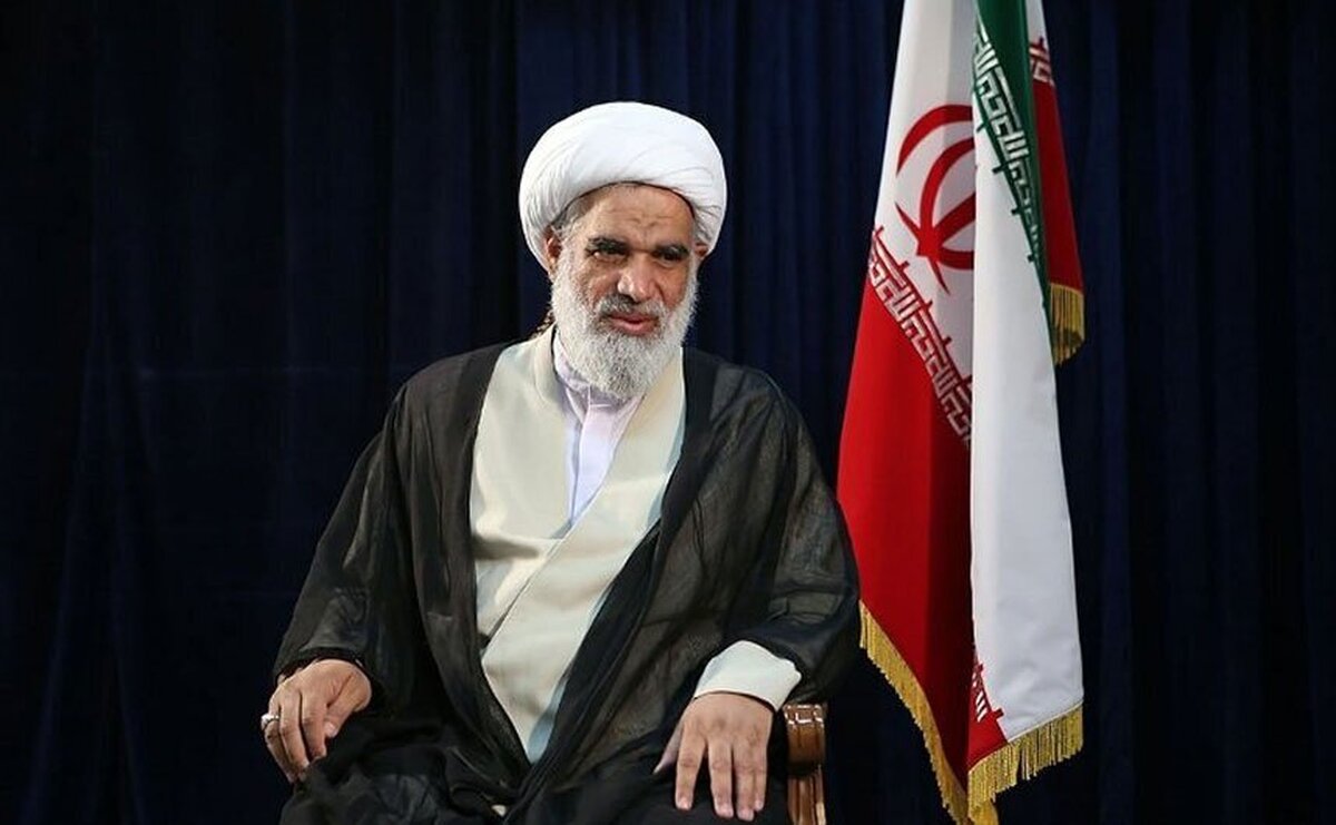 نائب رئیس جامعه مدرسین: نیروی انتظامی تحت هیچ شرایطی نباید از «طرح نور» عقب‌نشینی کند