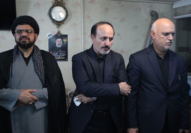 تصاویری از چهره ماتم‌زده مادر ابراهیم رئیسی