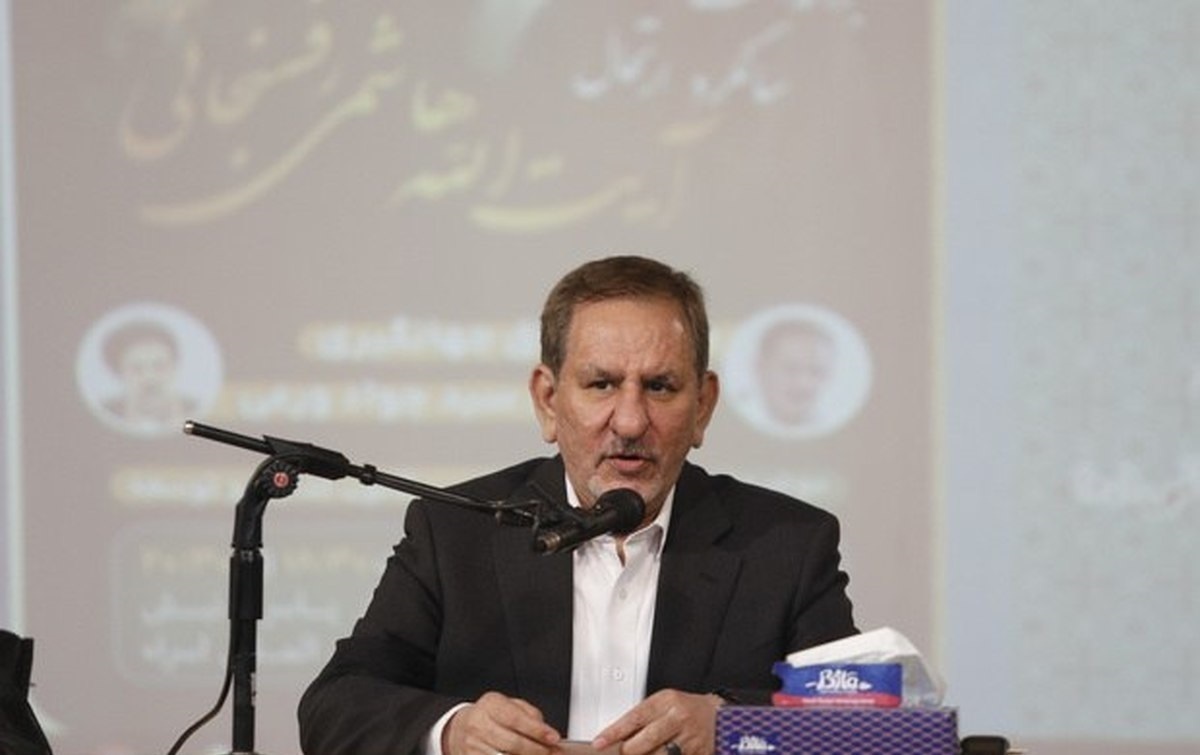 عکس؛ حضور پسر اسحاق جهانگیری به همراه پدرش در وزارت کشور