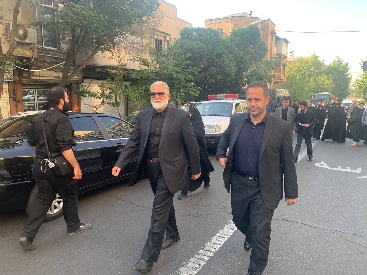 تصاویری از مقامات بلندپایه نظامی سیاسی در خیابا‌ن‌های تهران جهت تشییع پیکر ابرایهم رئیسی و همراهان