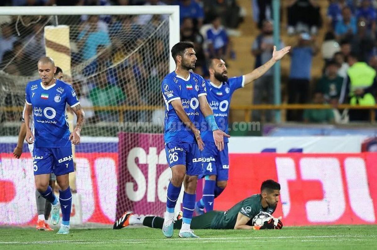 جلوی قهرمانی‌های ساختگی پرسپولیس را بگیرید