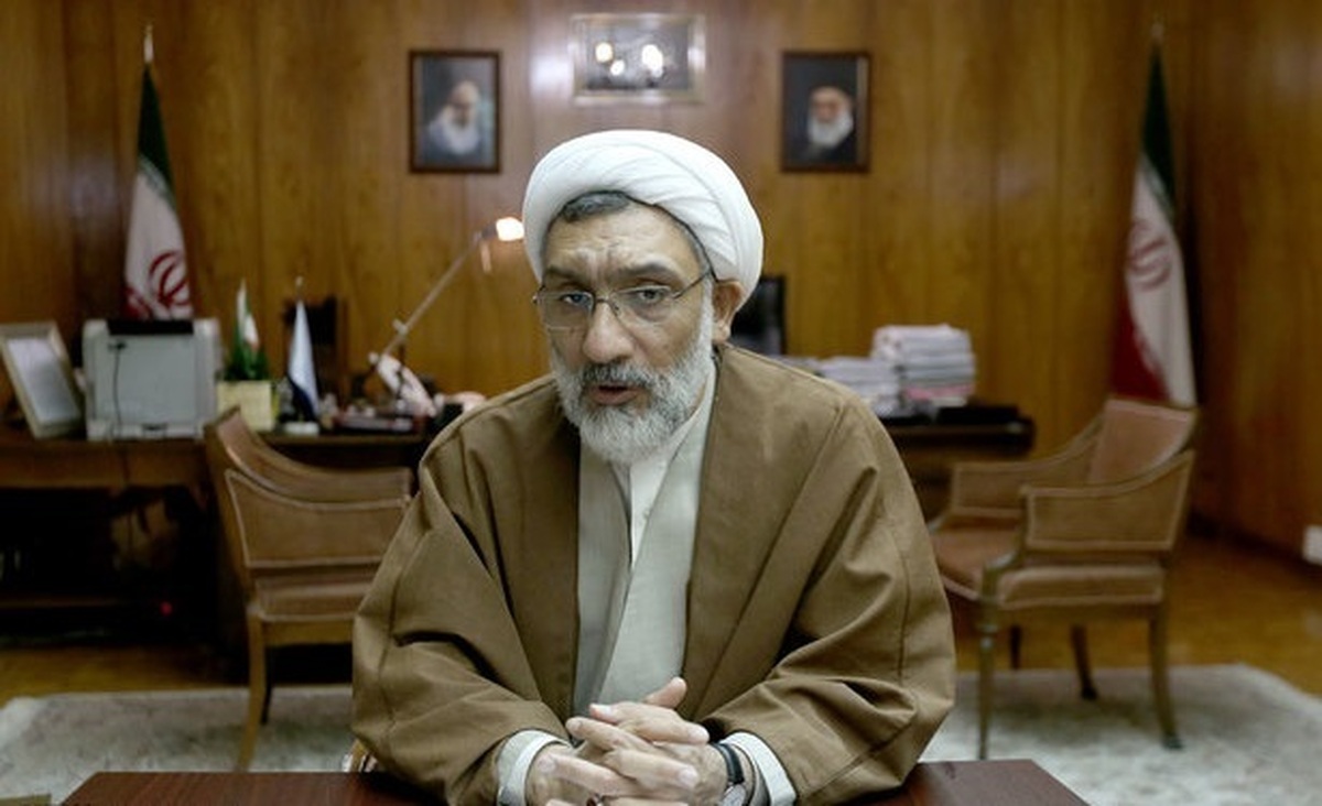 مصطفی پورمحمدی: فعالیت‌های هنری باید با مدیریت خود هنرمندان باشد