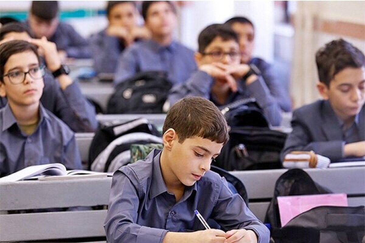 تربیت سیاسی دانش‌آموزان در مدارس؛ تربیتی ذیل انقلاب اسلامی