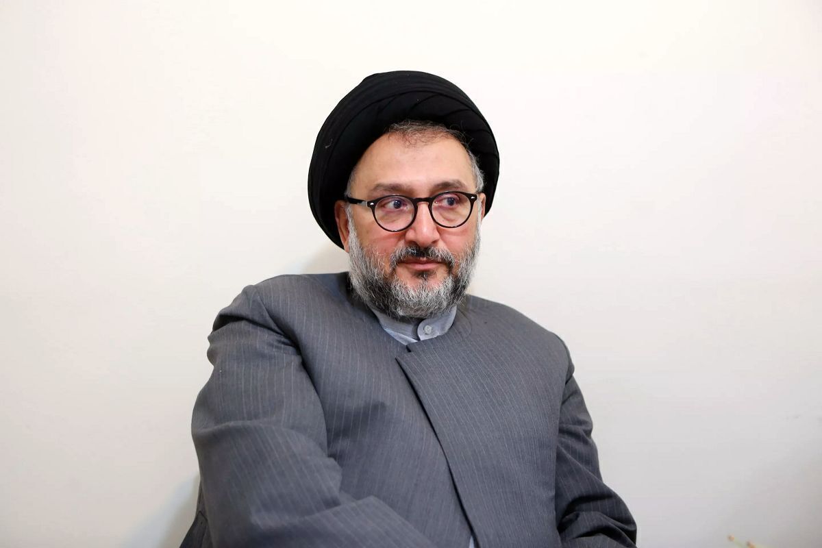 انتقاد ابطحی از ستاد پزشکیان: اعضای ستاد باید کسانی باشند که بتوانند با جامعه دیالوگ برقرار کنند