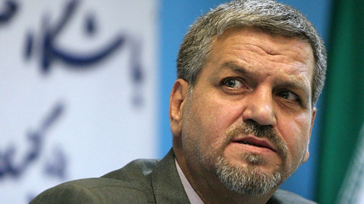 کواکبیان: طرفداران قالیباف به سفارت عربستان حمله کردند /  روحانی دولت را با دلار ۲۸ هزار تومانی تحویل داد، الان ۶۰ هزار تومان است