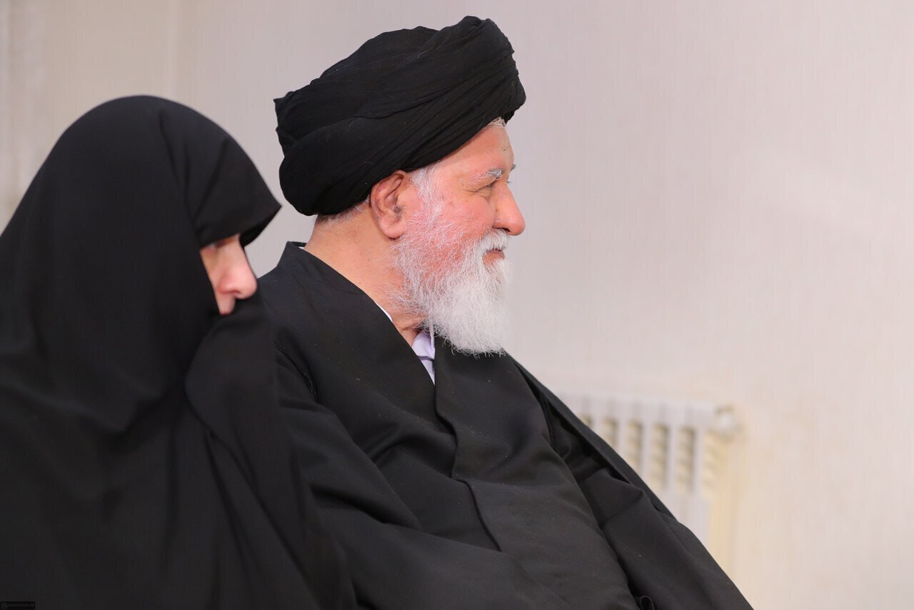 عکس جدید از جمیله علم‌الهدی بعد از شهادت همسرش، ابراهیم رئیسی