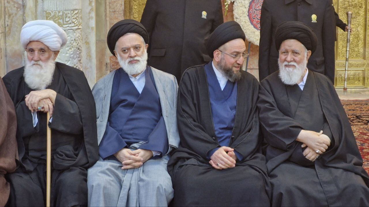 عکس؛ ارشد مقام معظم رهبری در مراسم تدفین پیکر ابراهیم رئیسی